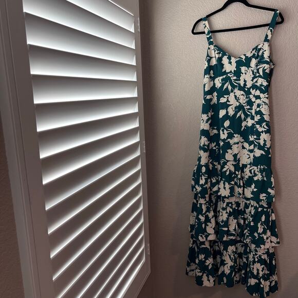 Abercrombie A&F Drama Ruffle Floral Tiered Maxi Dress Green White Medium - Picture 2 of 7